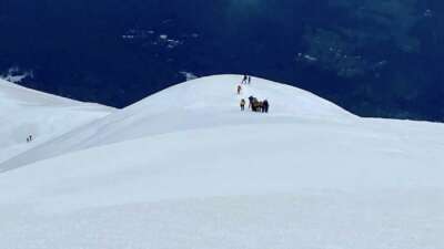 Uludağ'ın zirvesi olan 2 bin