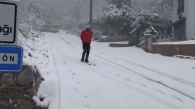  Bursa'da şehir merkezine yağan