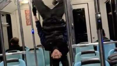 Bursa'da gece saatlerinde metroda kaydedilen