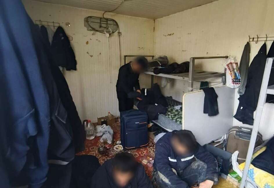 Bursa’da 13 düzensiz göçmen yakalandı Bursa Emniyet Müdürlüğü ekipleri, göçmen