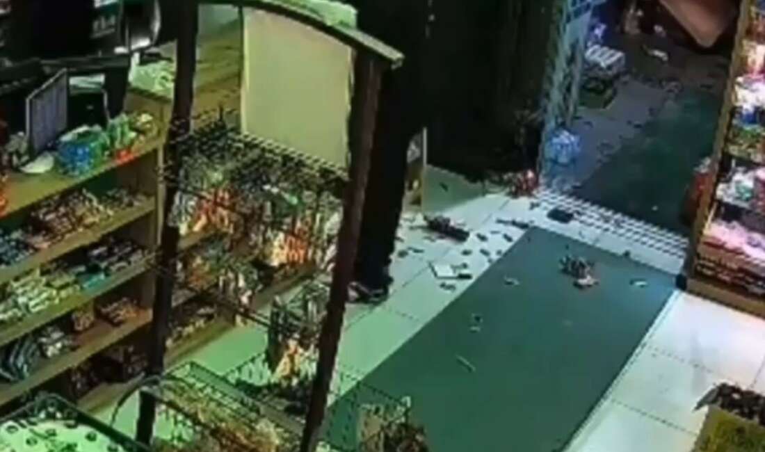 Bursa'da bir markette para