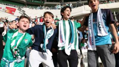 İlk kez stadyum atmosferini soluyan