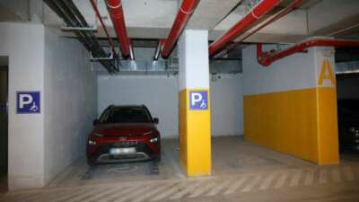 İnegöl Belediyesi’nin otoparklardaki engelli park