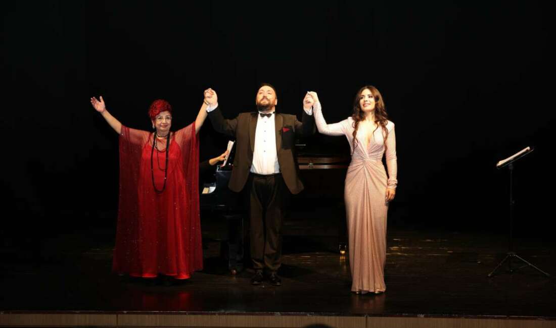 Nilüfer’de Sevgililer Günü’nde mest eden konser! Aşkın evrensel dilini operanın