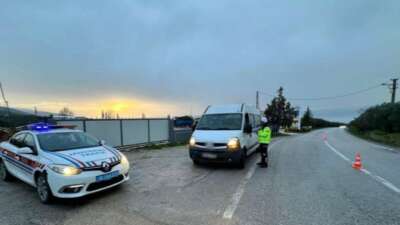 Bursa İl Jandarma Komutanlığı, öğrencilerin okula