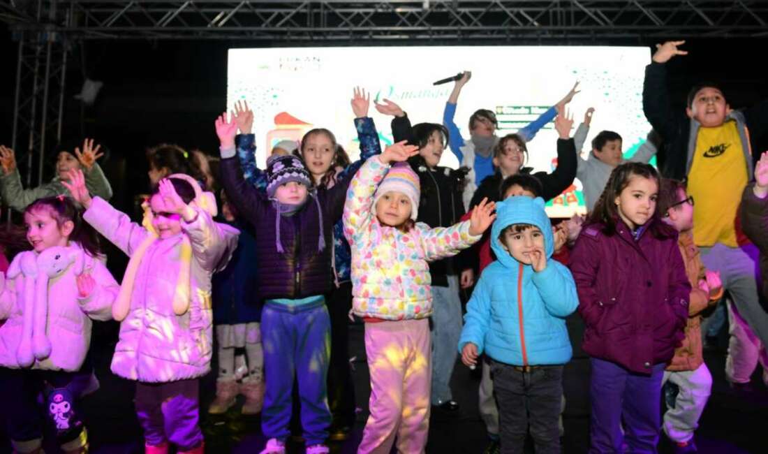 Bursa Osmangazi’de Ramazan işte böyle geçiyor! Osmangazi Belediyesi’nin Osmangazi Meydanı’nda