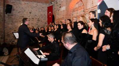 Osmangazi Belediyesi’nin düzenlediği ‘Türkülerde Buluşalım’