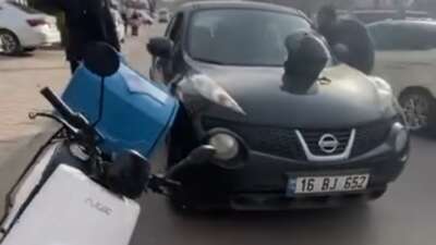 Bursa'da otomobil sürücüsü ile motosikletli