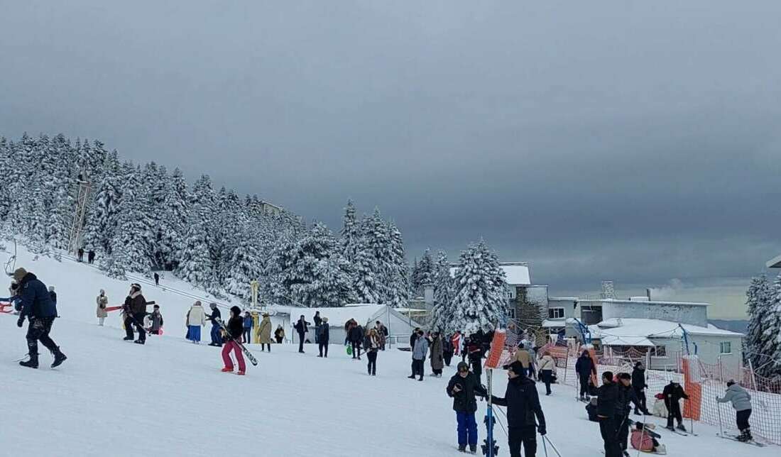 Uludağ, yarıyıl tatilinde yüzbinlerce kişiyi ağırladı Kış turizminin önemli merkezlerinden