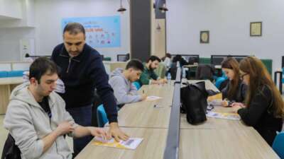 Üniversite hayali kuran gençler için