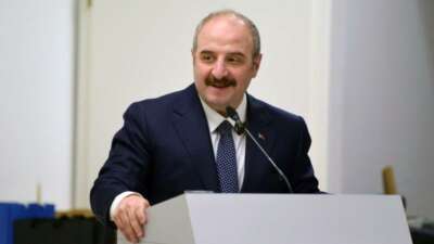 Varank: Bağımsızlık mücadelesinde yurt dışındaki Türklerin desteği kritik