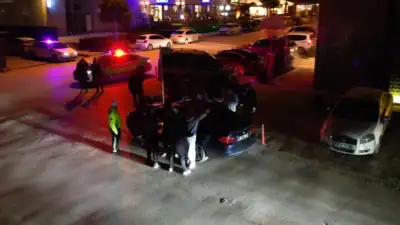 Bursa'nın en lüks semtinde araçlarla