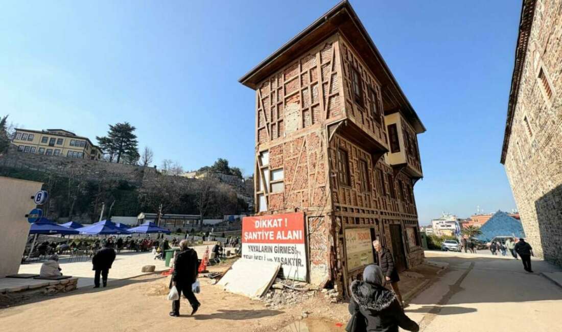 Bursa Hanlar Bölgesi’ndeki tarihi bina için flaş karar! Hanlar Bölgesi’nde aylardır merak