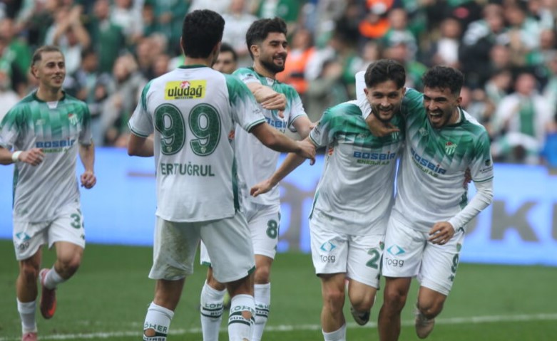 Bursaspor, İzmir’de Menemen FK