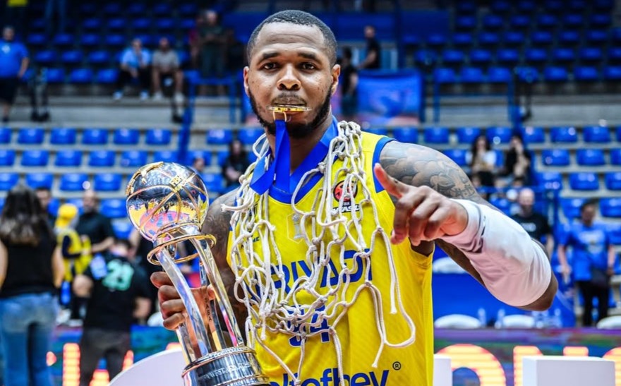 Bursaspor Basketbol, 29 yaşındaki