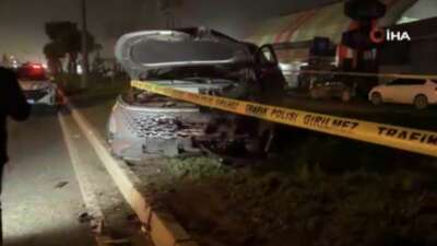 Mersin’de kontrolden çıkan bir otomobil,