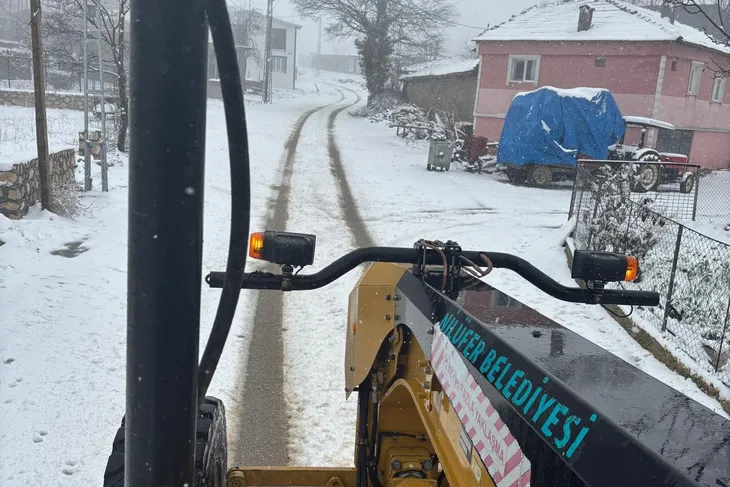 Nilüfer Belediyesi kar mesaisinde! Nilüfer Belediyesi ekipler, soğuk