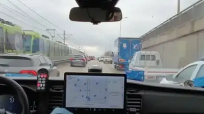 Bursa'da sürücülerin fermuar sistemi oluşturarak