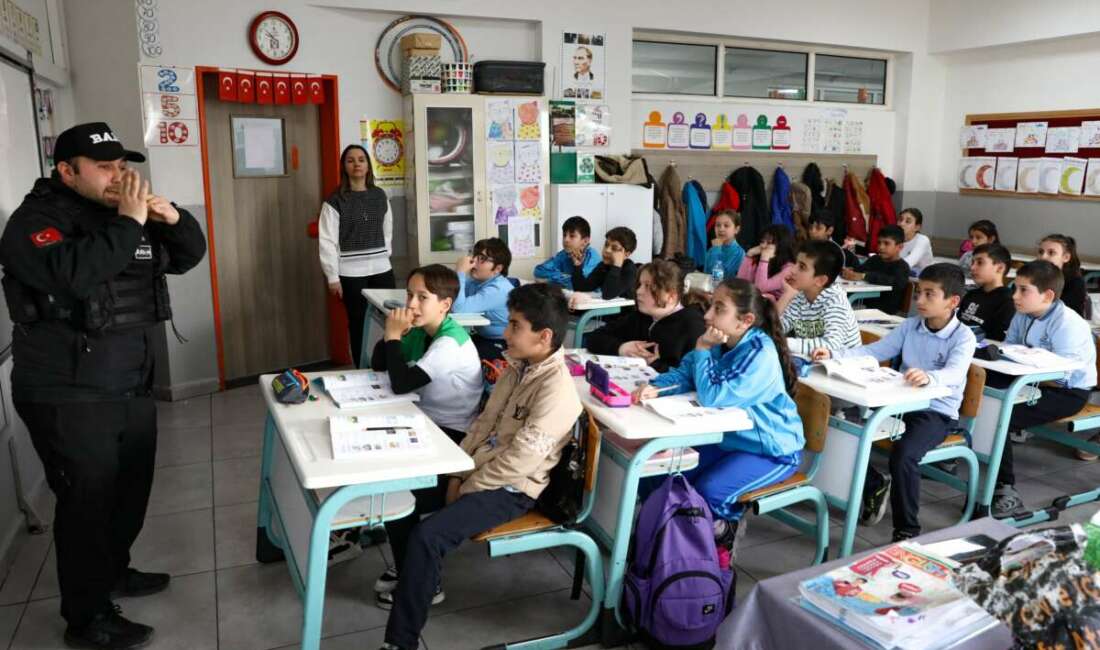 Okul genelinde gerçekleştirilen deprem