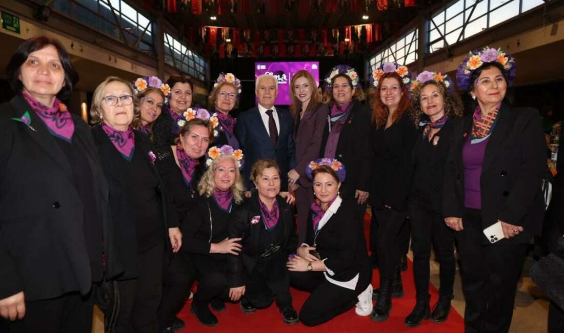 Başkan Bozbey; Bizim için 365 gün erkek ve kadın eşit değerdedir Bursa Büyükşehir Belediye Başkanı Mustafa