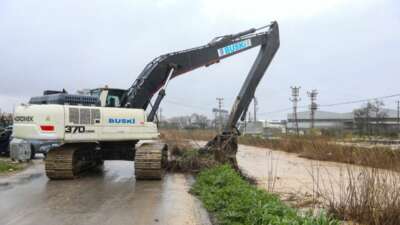  Bursa Büyükşehir Belediyesi ekipleri,