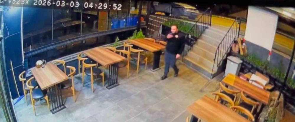 Bursa'da park edilen otomobil,