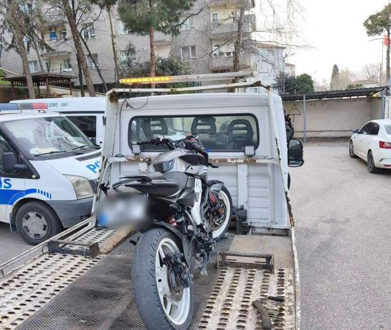 Bursa’da polisten kaçtı, büyük ceza yedi! Bursa’nın Mudanya ilçesinde polis