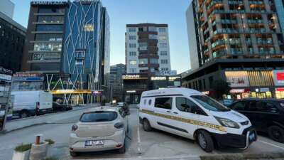 Bursa’da bir güzellik merkezinde eski