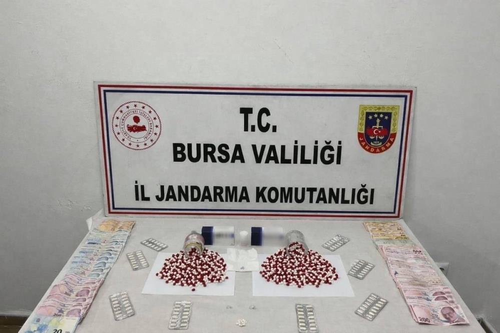 Bursa’da bin 39 adet sentetik hap ele geçirildi