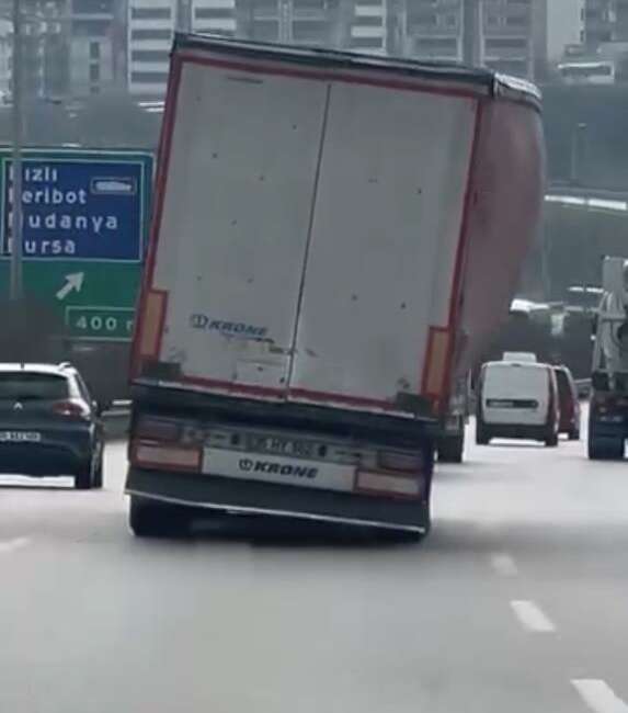 Bursa'da seyir halindeki bir