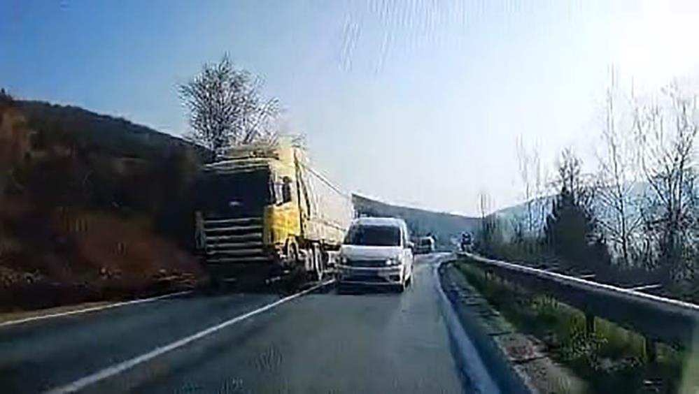 Bursa trafiğinde dehşet verici an! Bursa’nın İnegöl ilçesinde meydana