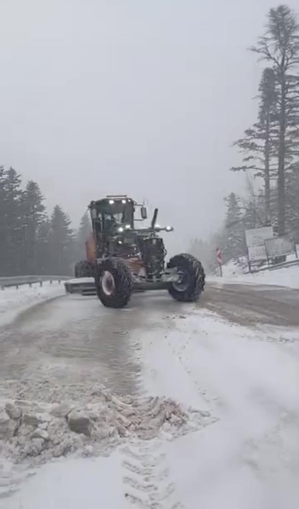 Uludağ yeniden beyaza büründü!