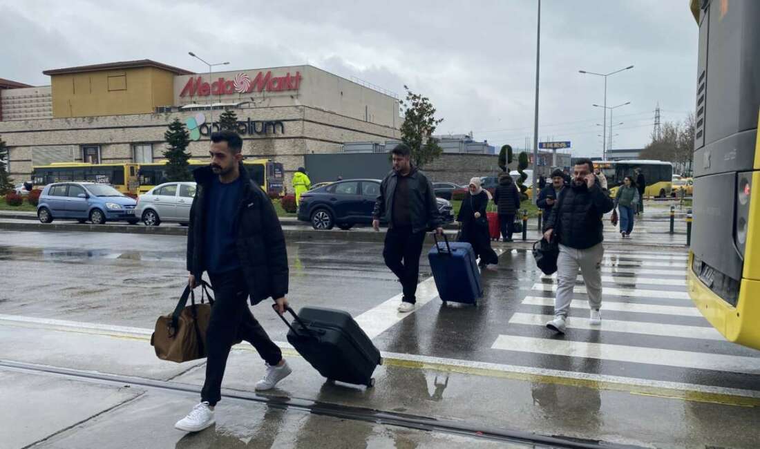 Bursa Şehirlerarası Otobüs Terminali’nde yoğunluk Ramazan Bayramı tatilinin üçüncü