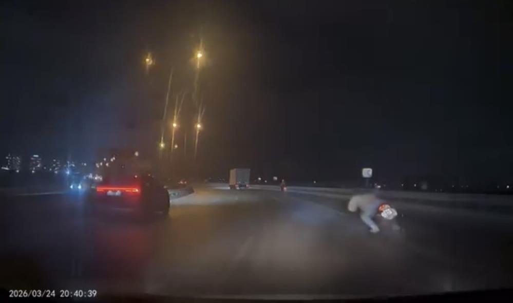 Bursa'da virajı alamayan motosiklet