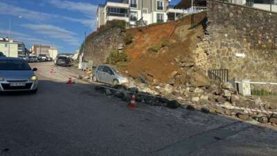 Mudanya’da gece saatlerinde yağışın etkisiyle