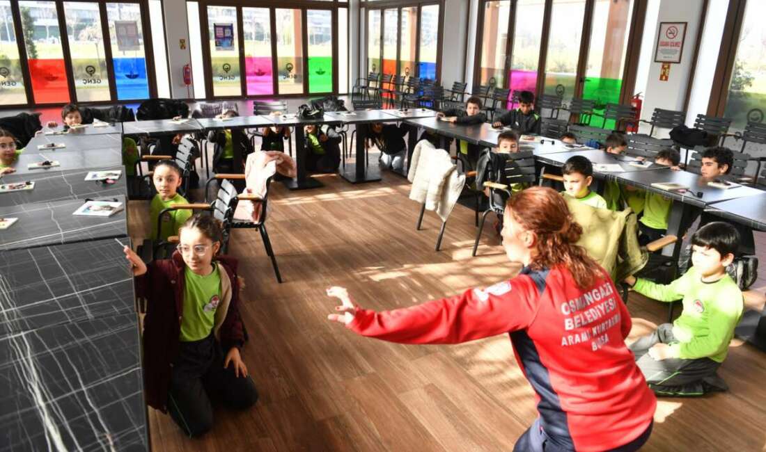 Bursa Osmangazi’de çocuklar afet anında neler yapılacağı öğretildi! Osmangazi Belediyesi, afetlere karşı