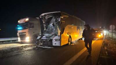Ankara’nın Kızılcahamam ilçesinde, yolcu otobüsü