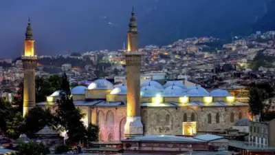 Bayram namazı Bursa’da 07.38, Ankara’da