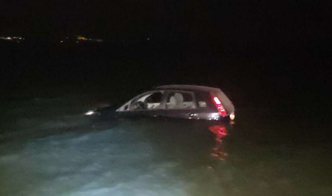 Kontrolden çıkan araç İznik Gölü’ne düştü