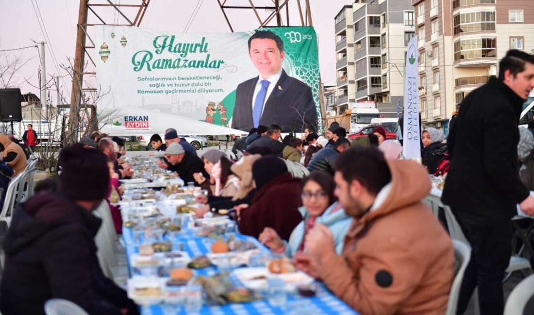 Osmangazi’de Geçit Mahallesi sakinleri aynı sofrada buluştu! Geçit Mahallesi’nde kurulan Osmangazi