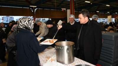 Osmangazi Belediyesi’nin mahalle iftarları kapsamında