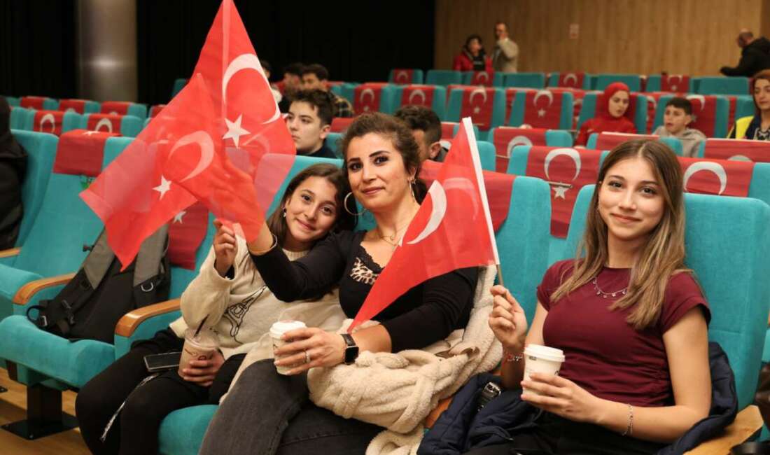 Osmangazi’de tribün atmosferini aratmayan görüntüler! Osmangazi Belediyesi, A Milli