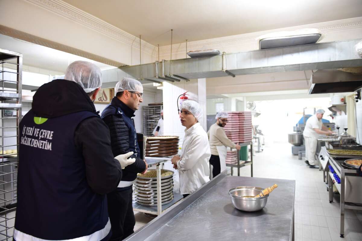 Osmangazi Belediyesi’nden tatlıcılara sıkı denetim