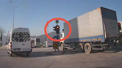 Bursa'nın Kestel ilçesinde kırmızı ışık