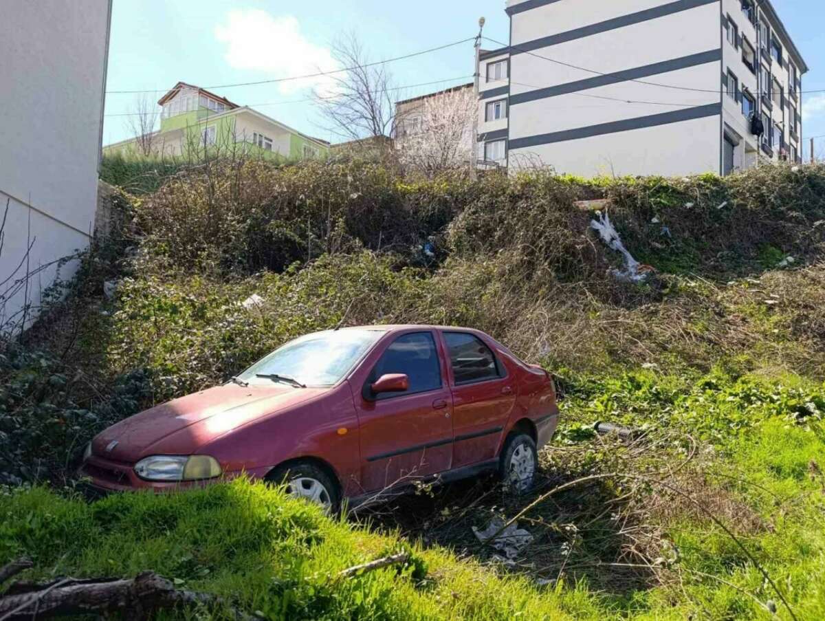 Bursa’da korkutan kaza; Freni boşalan otomobil…