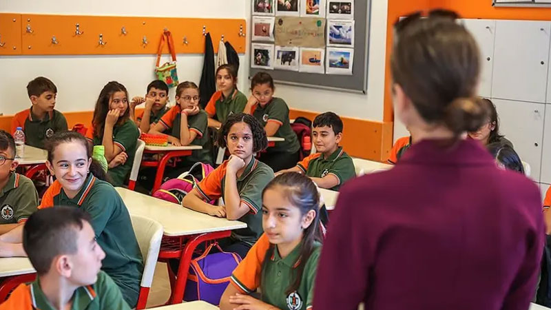 Öğretmen adayları, artık mesleğe