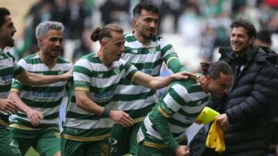 Şampiyonluk yolunda emin adımlarla ilerleyen