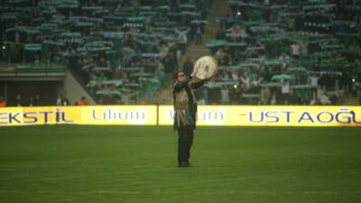 Efsane müziğin bestecisi Gökhan Kırdar