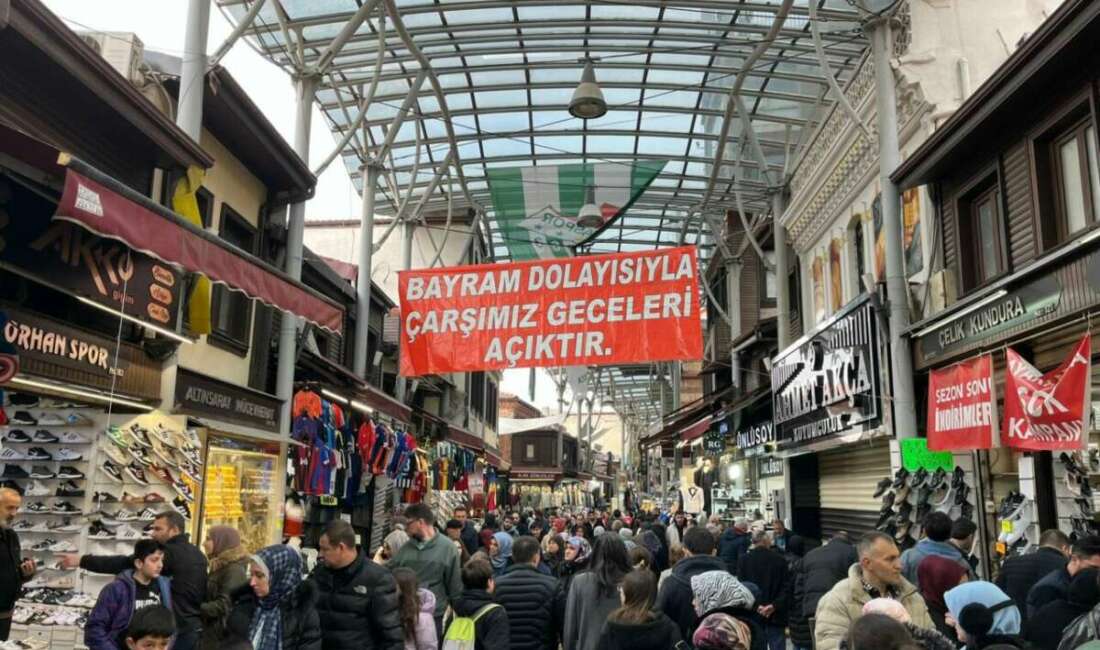 Bursa’da bayram öncesi çarşı tıklım tıklım! Ramazan Bayramı öncesinde Bursa’nın