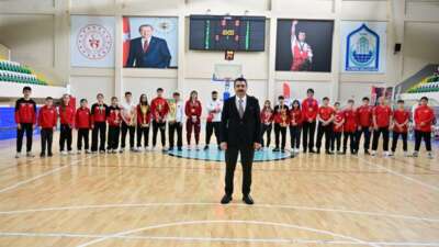 Yıldırım Belediyesi spor alanında yaptığı